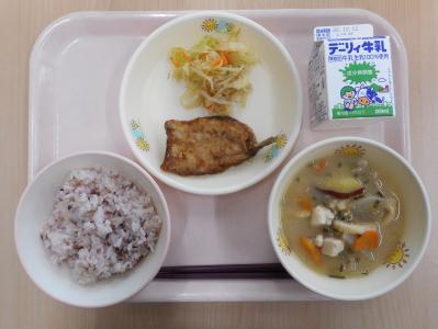 本日の学校給食献立の画像
