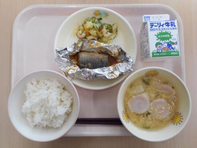 本日の学校給食献立の画像