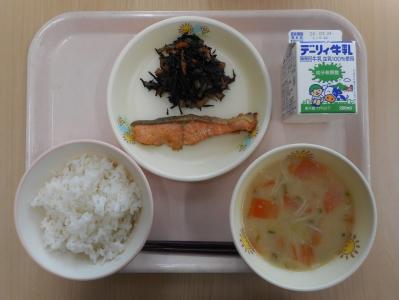 本日の学校給食献立の画像