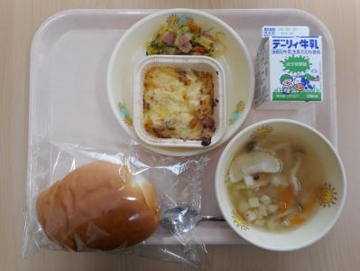 本日の学校給食献立の画像