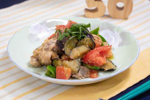 夏野菜のごまみそ炒め