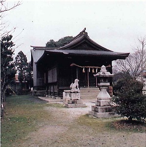 八剣神社本殿の画像