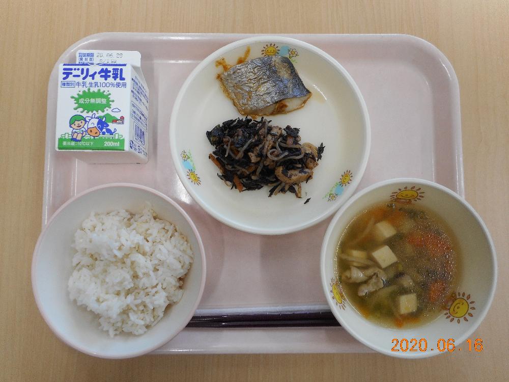 本日の学校給食献立の画像