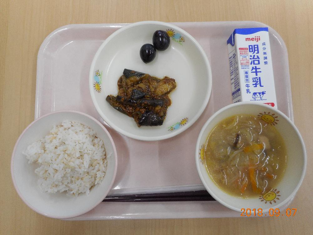 本日の学校給食献立の画像