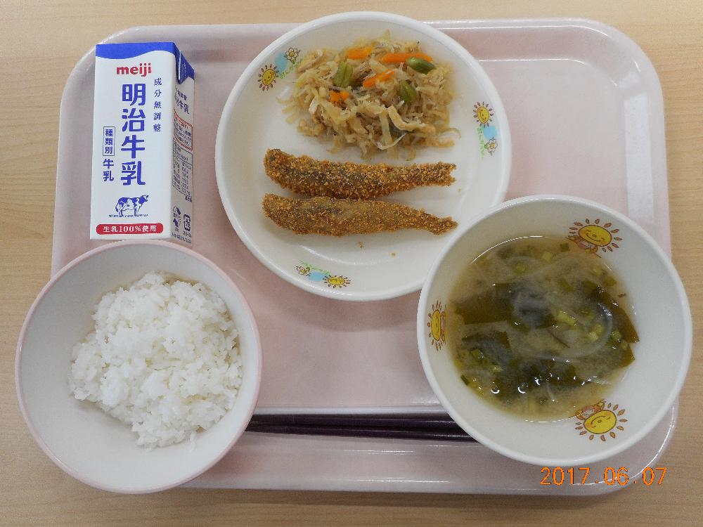 本日の学校給食献立の画像