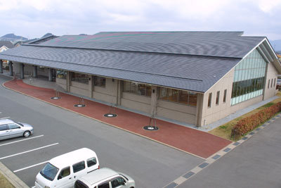 遠賀町立図書館外観