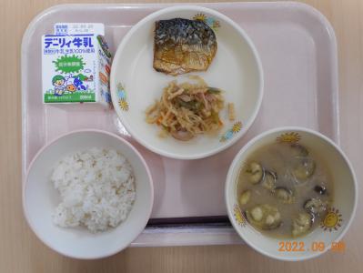 本日の学校給食献立の画像