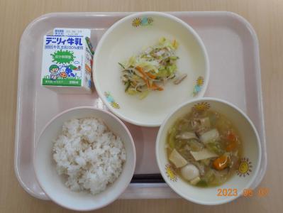 本日の学校給食献立の画像