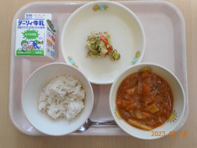 本日の学校給食献立の画像