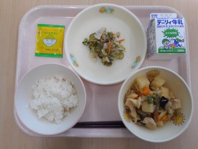 本日の学校給食献立の画像