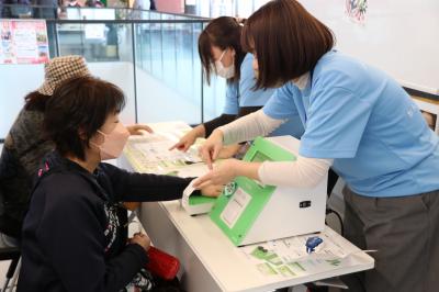 野菜摂取測定様子